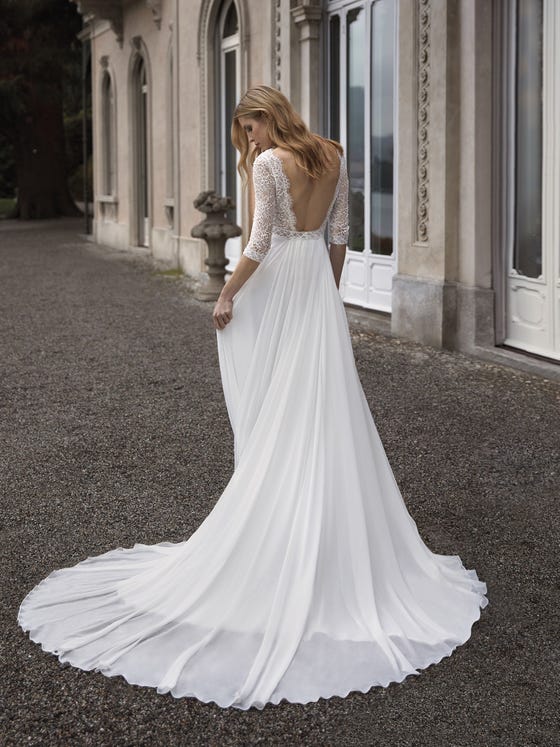 Flowy Wedding Dresses