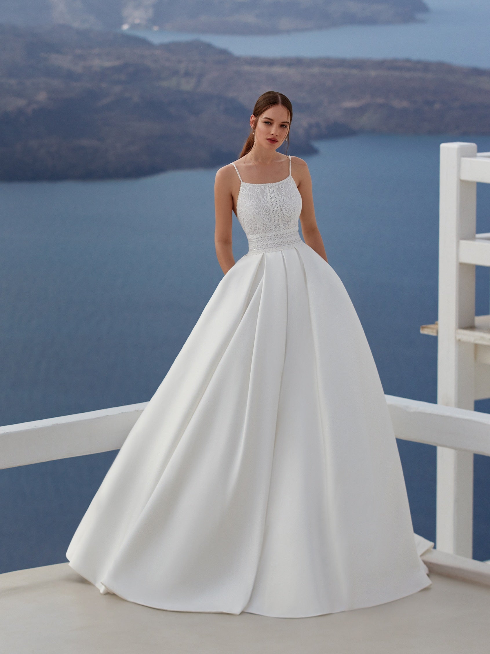 front princess wedding dress fionia