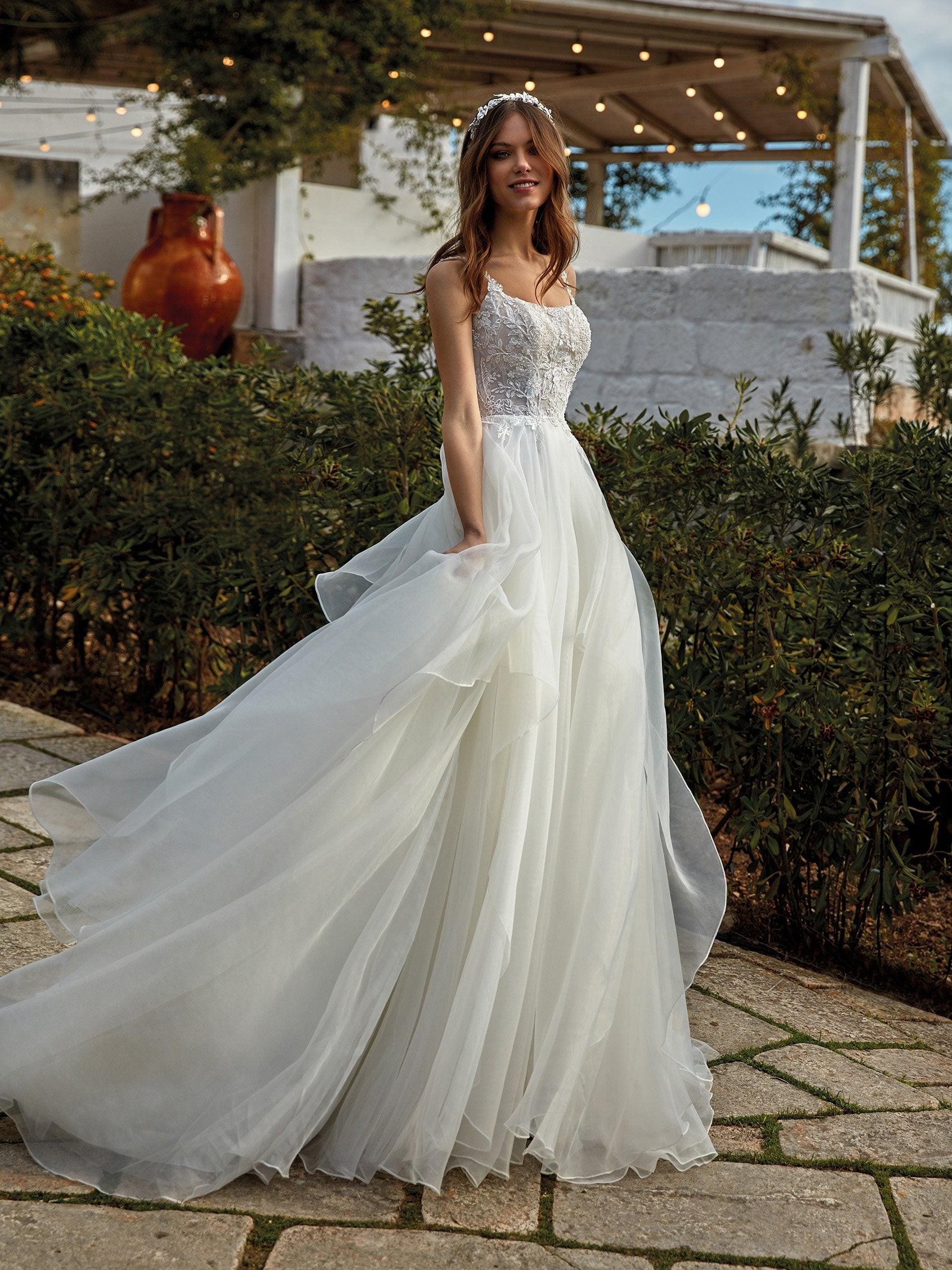 MIRABELLE Abito da sposa A line con scollo quadrato Nicole