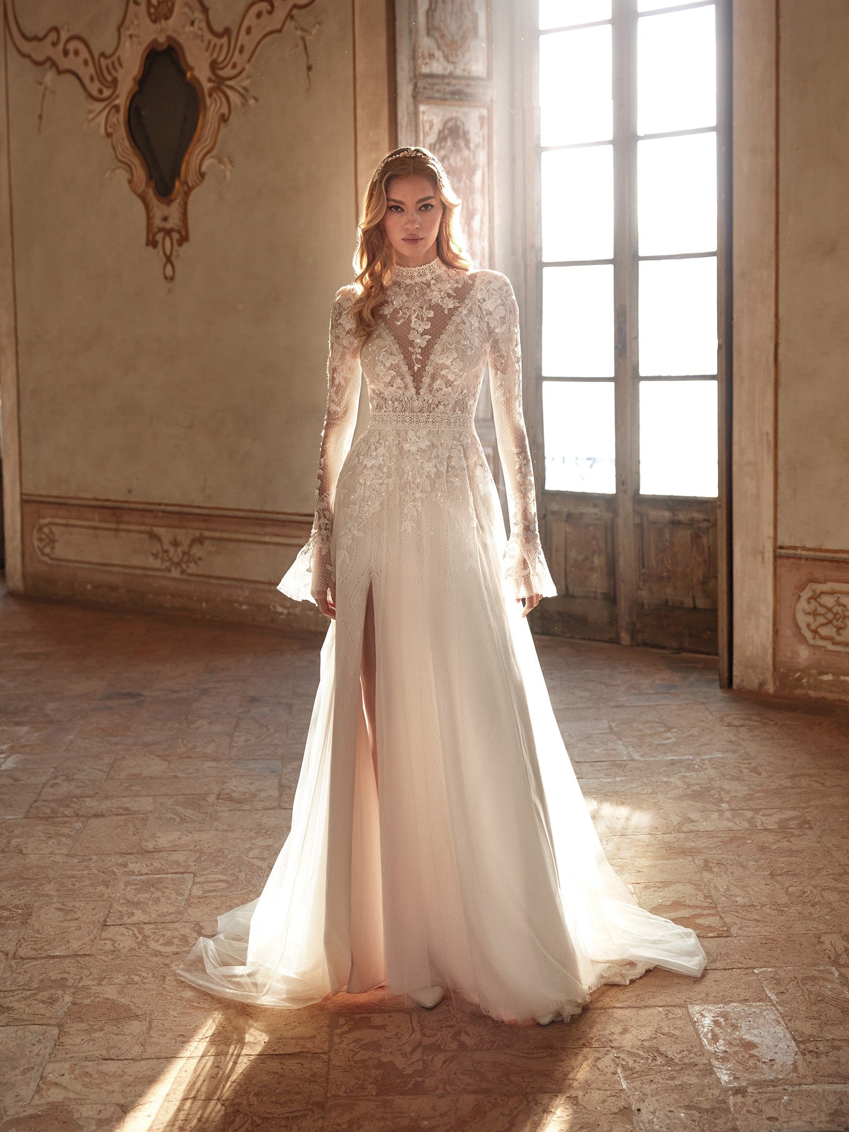 Pros and Cons of Long Sleeve Wedding Dresses - Pretty Happy Love